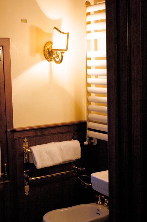 Driepersoonskamer met Eigen Badkamer