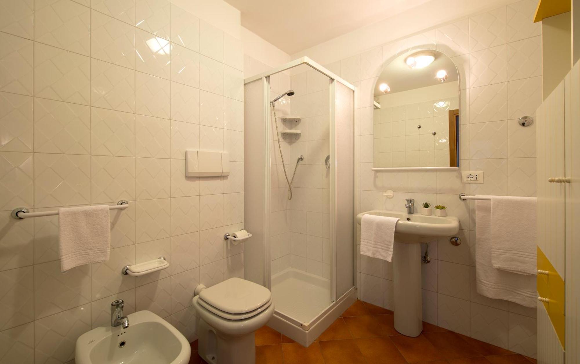 One-Bedroom Apartment,709648051:JPEG