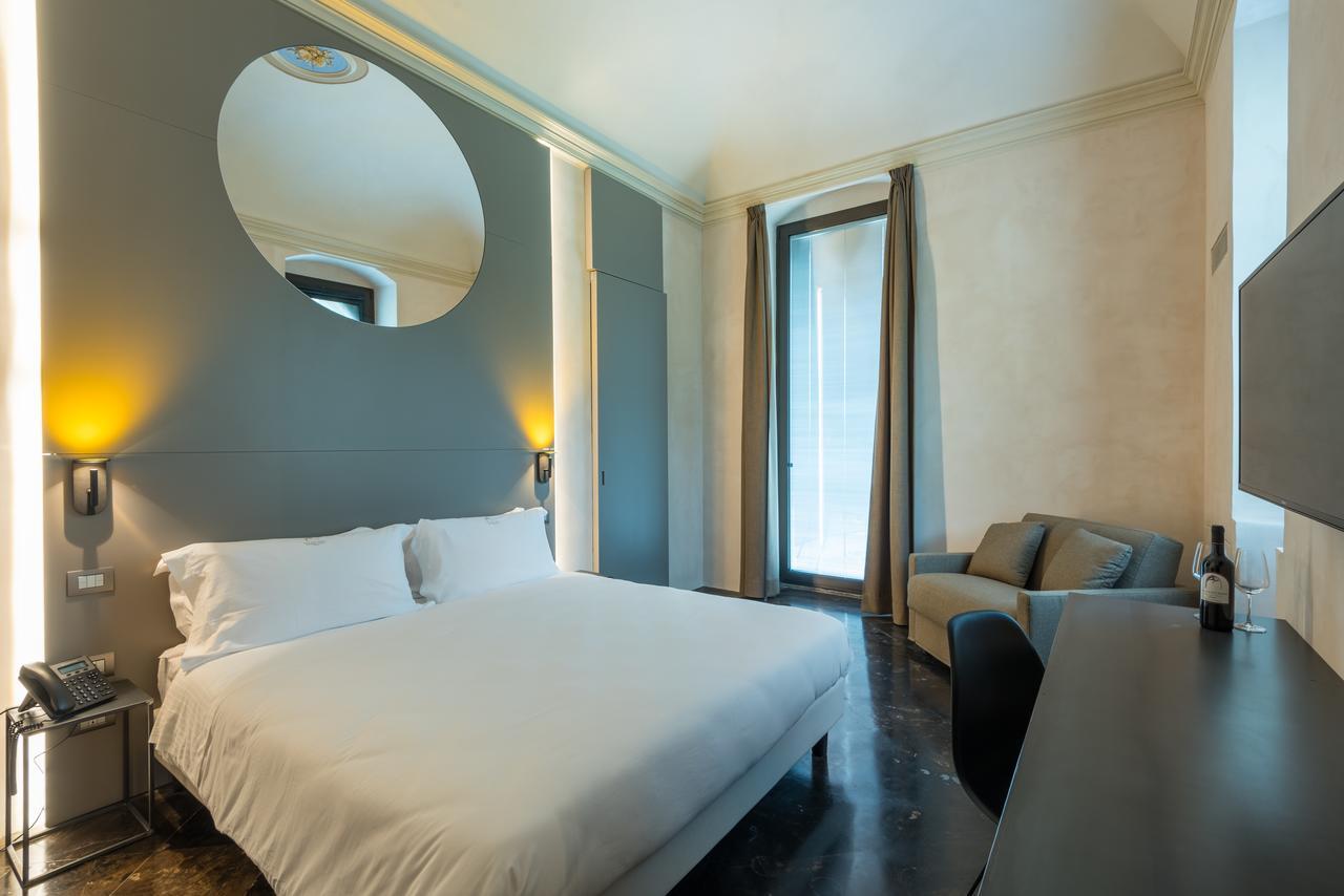Deluxe Double or Twin Room with Balcony