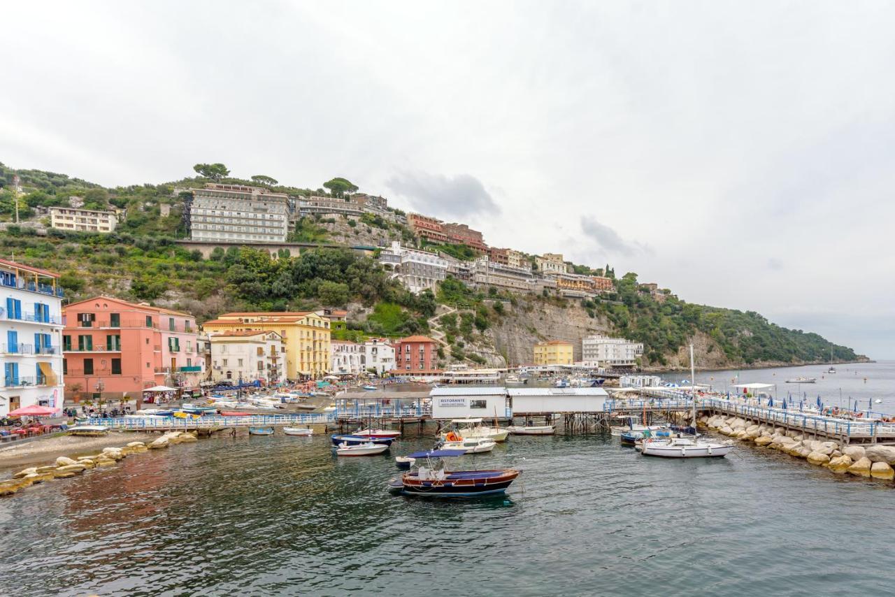 Deluxe Double Room with Balcony and Sea View,722817535:JPEG