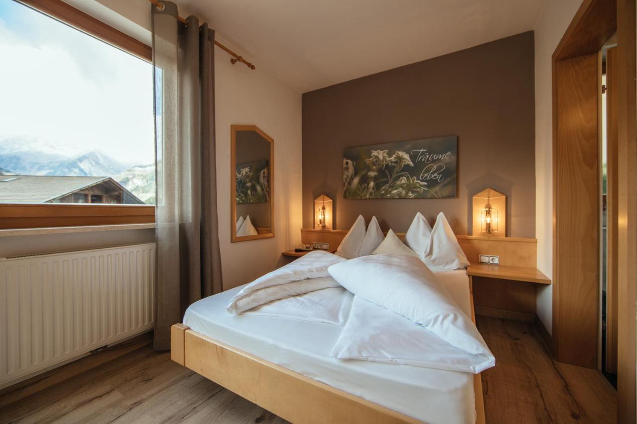 Double Room Mountain View