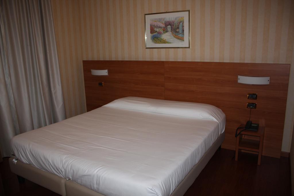 Economy Double Room,1580428065:JPEG