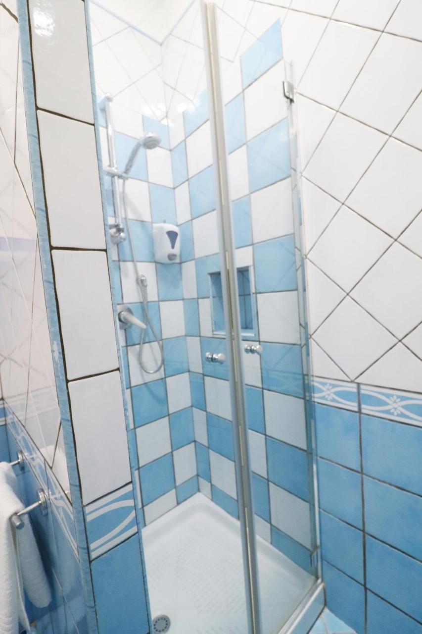 Standard Double Room,727776076:JPEG