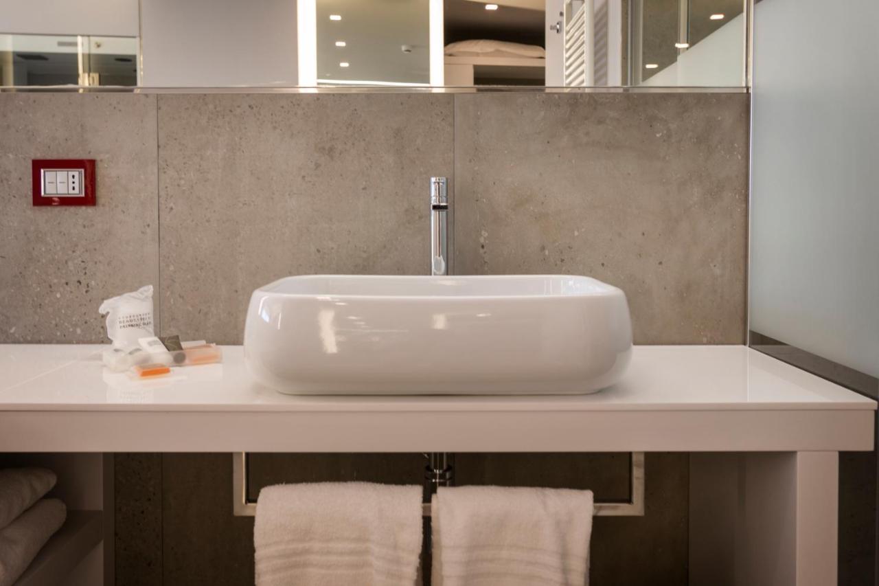 Junior Suite Sauna with Lake View,735945031:JPEG