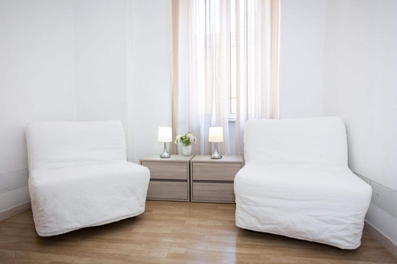 Triple Room,736081468:JPEG