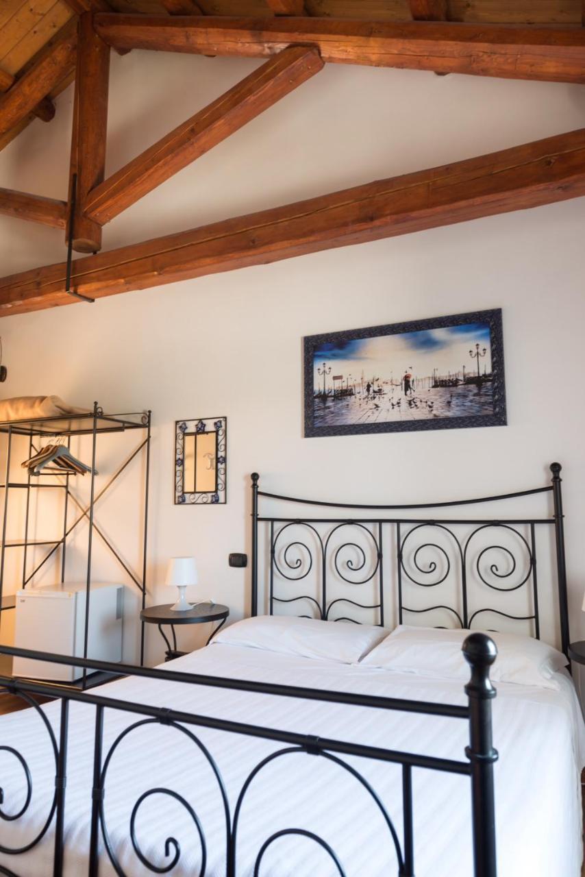 Double Room,742801690:JPEG