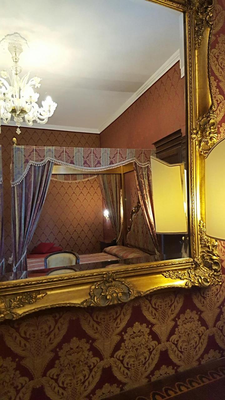 Junior Suite Canal View