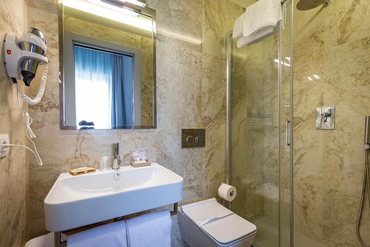 Deluxe Suite,748068542:JPEG