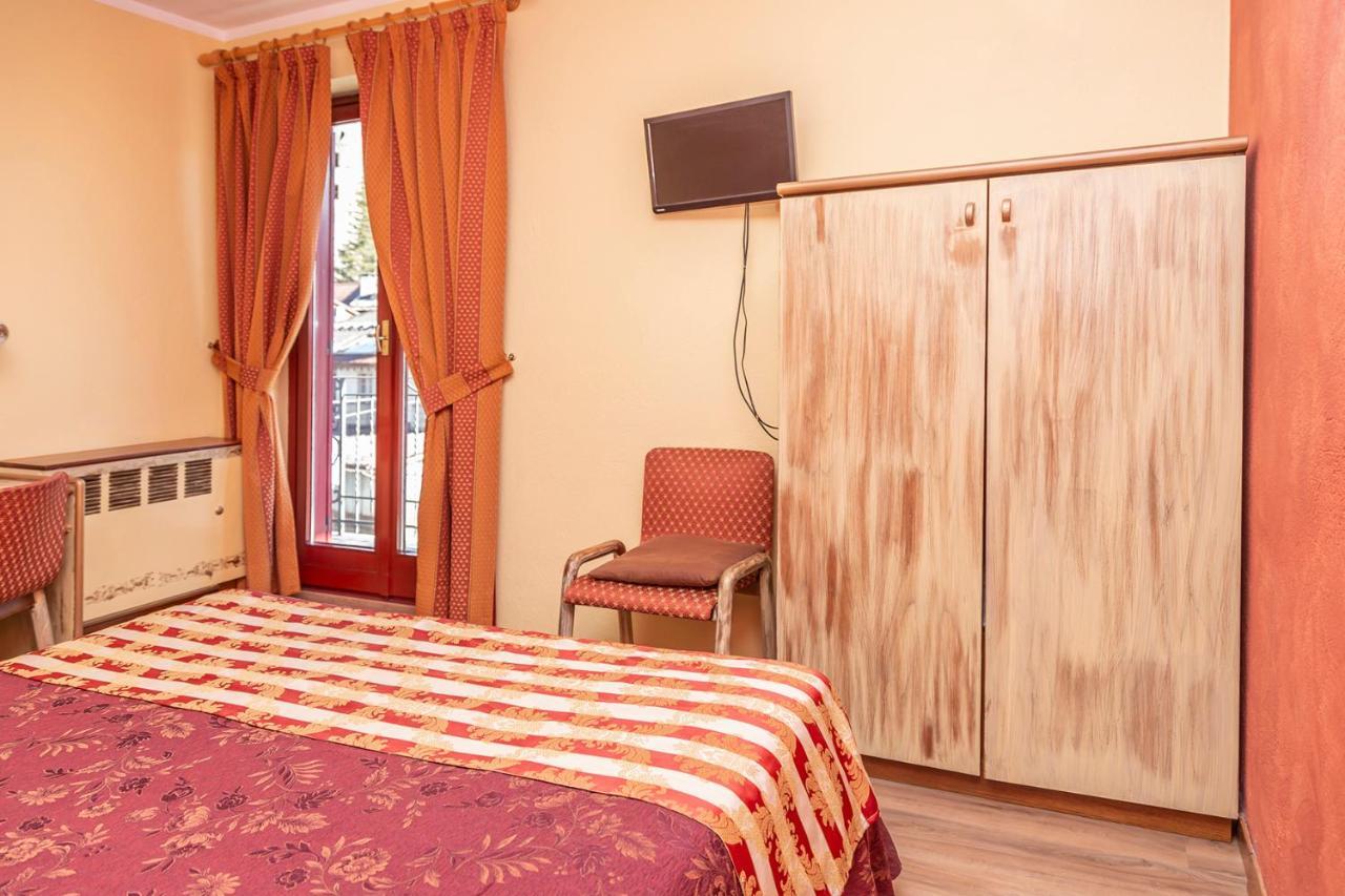 Double or Twin Room,753308465:JPEG