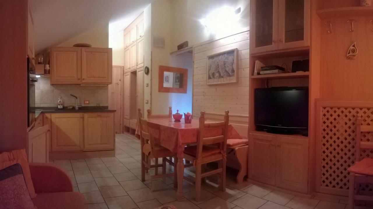Two-Bedroom Apartment (4 Adults + 2 Children)