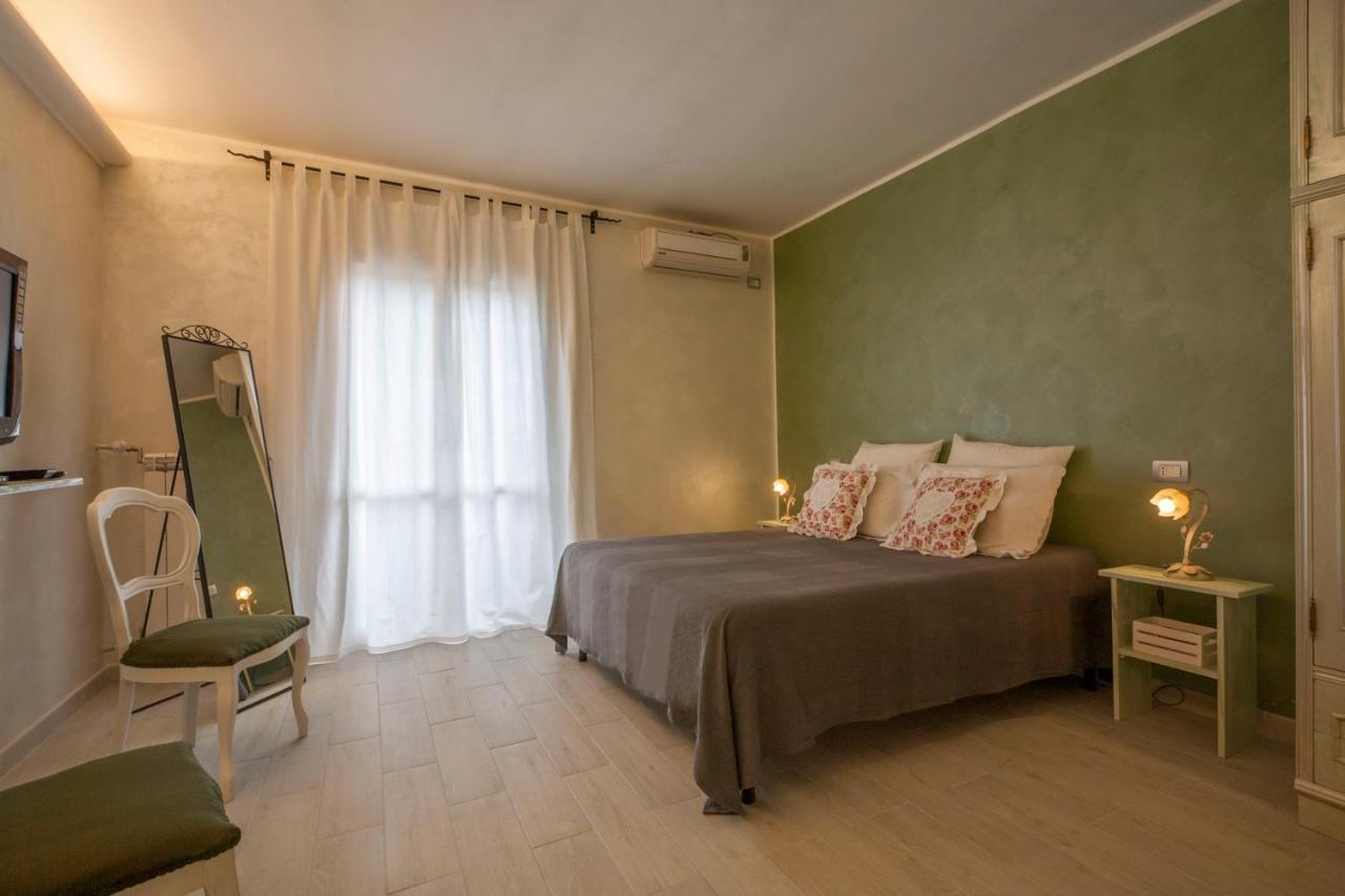 Double Room,761965867:JPEG