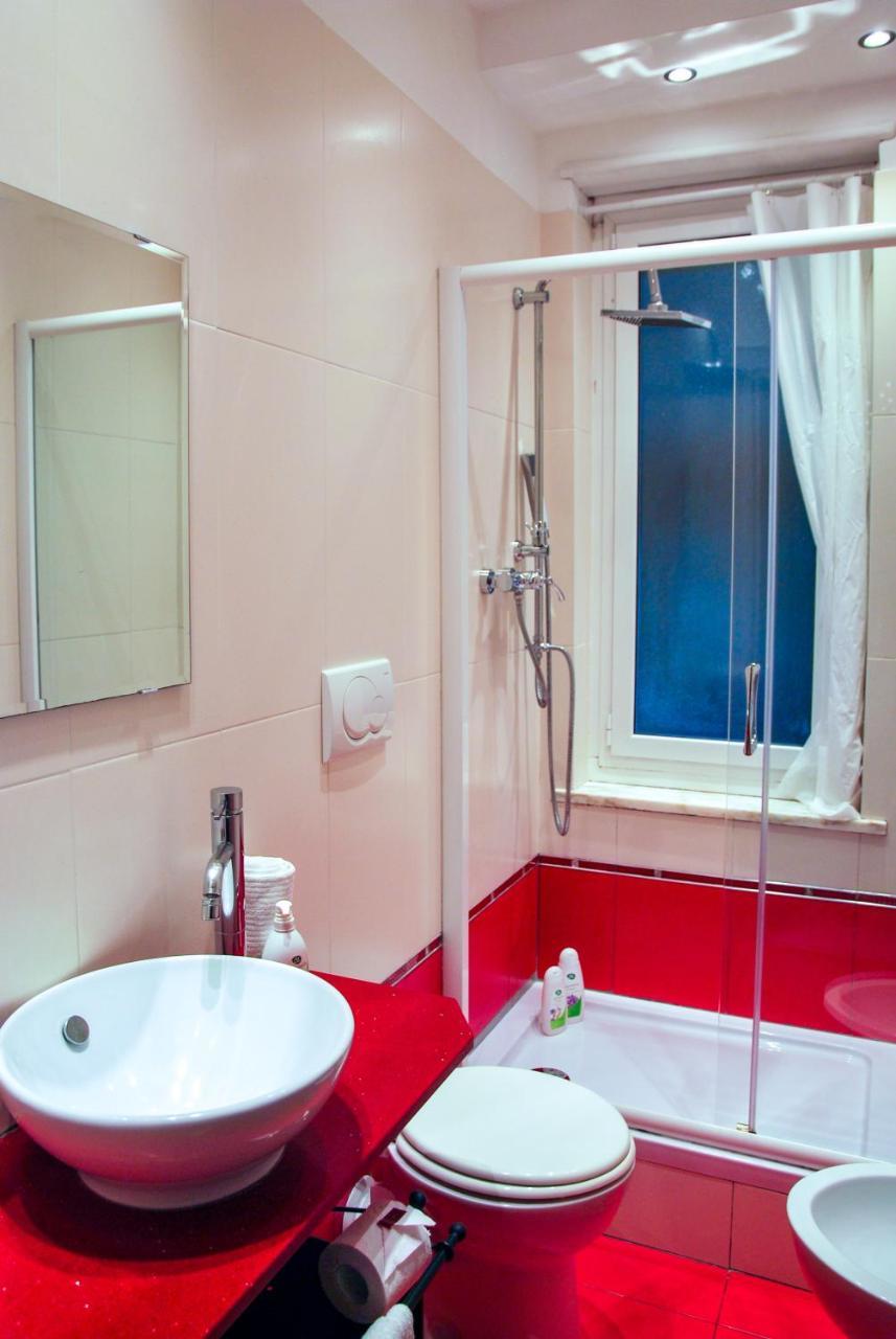Double Room Private External Bathroom,631295520:JPEG