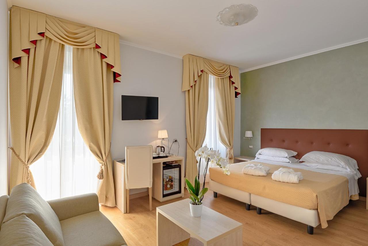 Triple Room with Balcony,1433532823:JPEG
