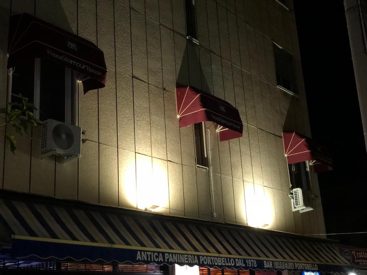 Apartament typu Suite z łóżkiem typu queen-size i wanną z hydromasażem