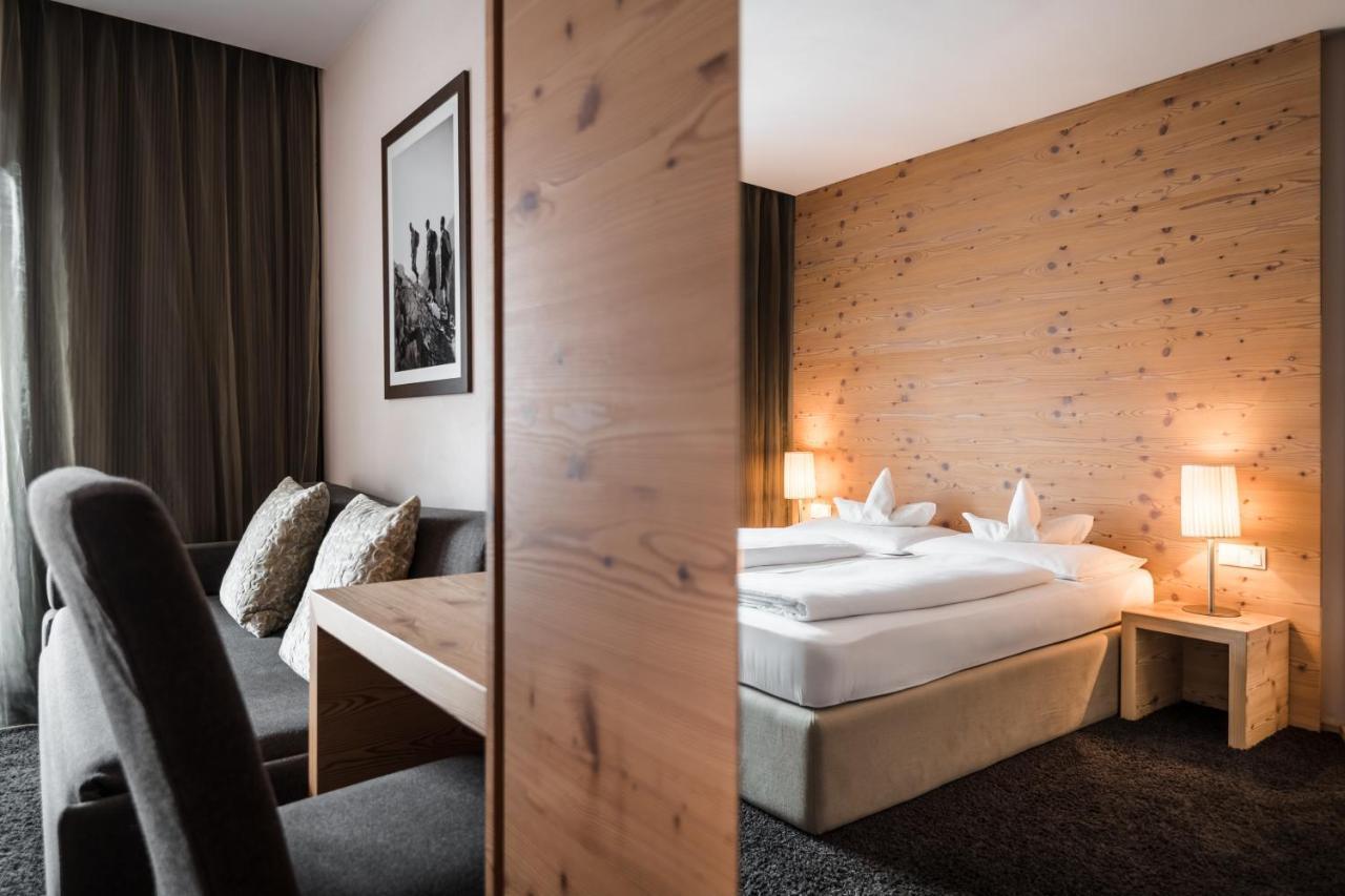 Double or Twin Room Balcony