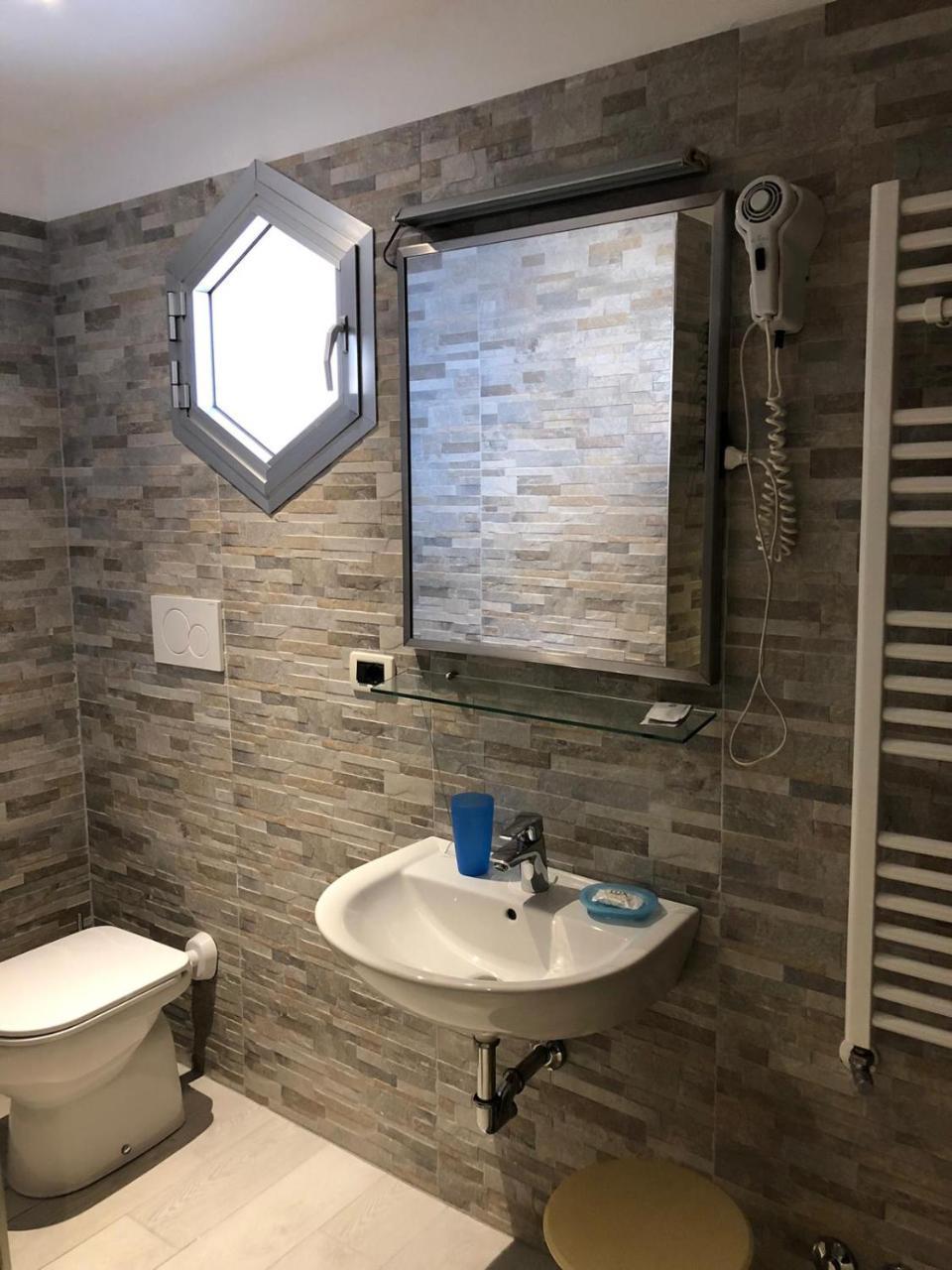 Habitación Triple Básica