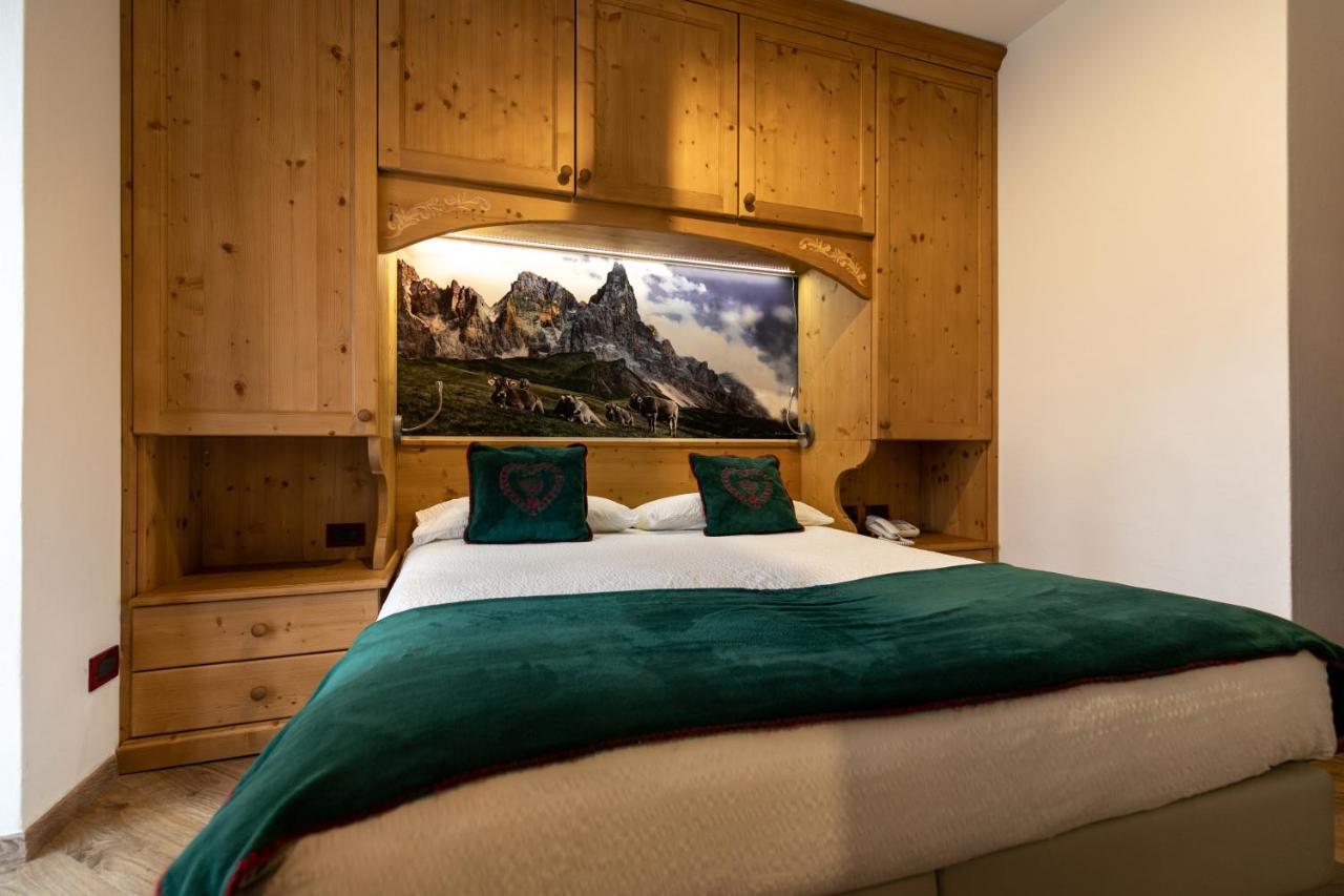 Single Room,766990045:JPEG