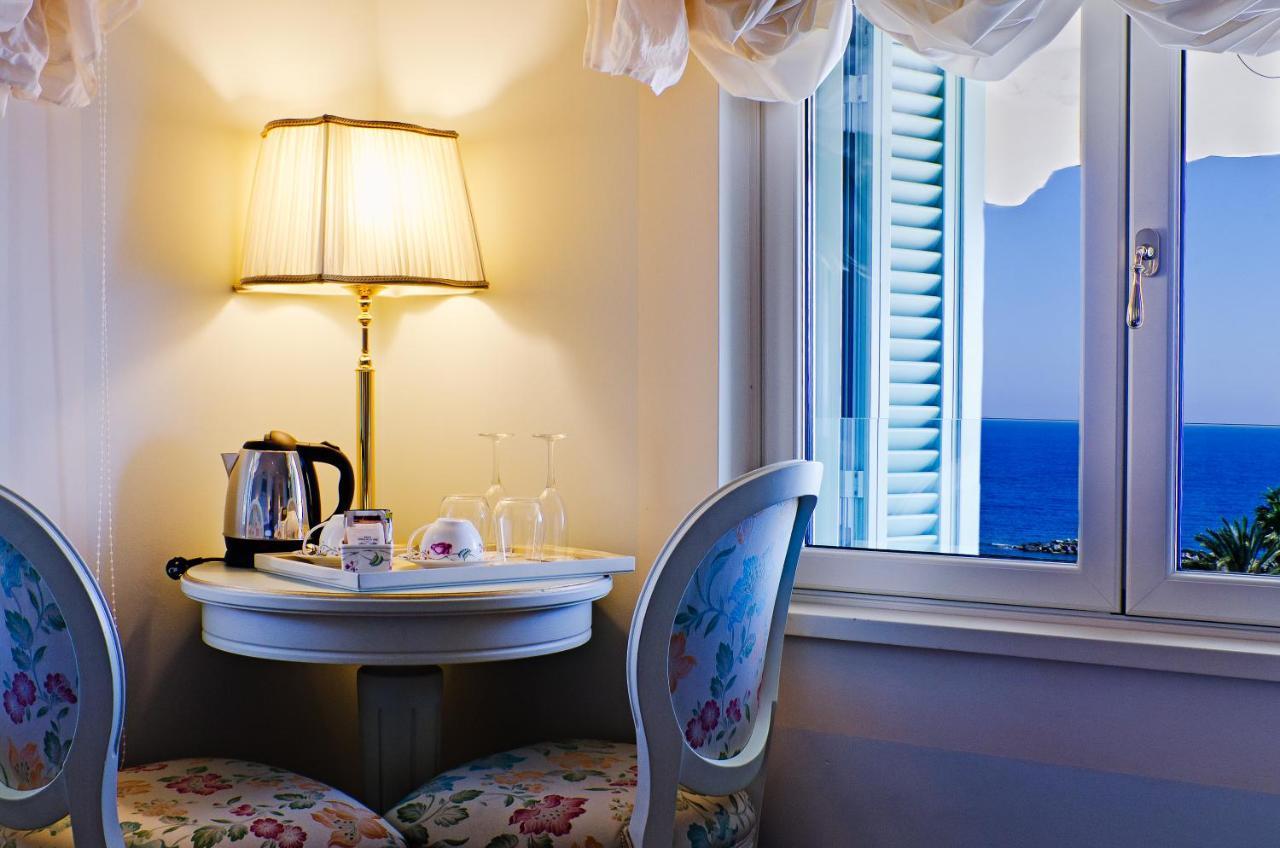 Junior Suite,1209361429:JPEG