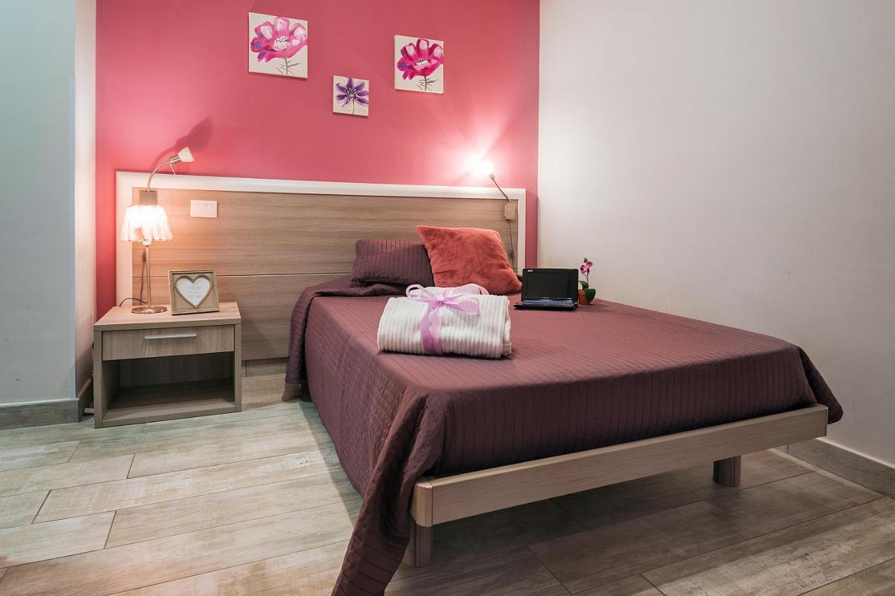 Single Room,770043478:JPEG