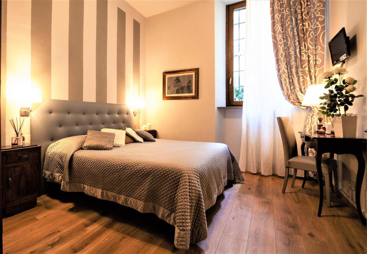 Chambre Double - Rez-de-Chaussée - Vue sur Jardin