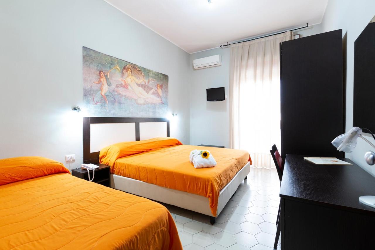 Triple Room,775763794:JPEG