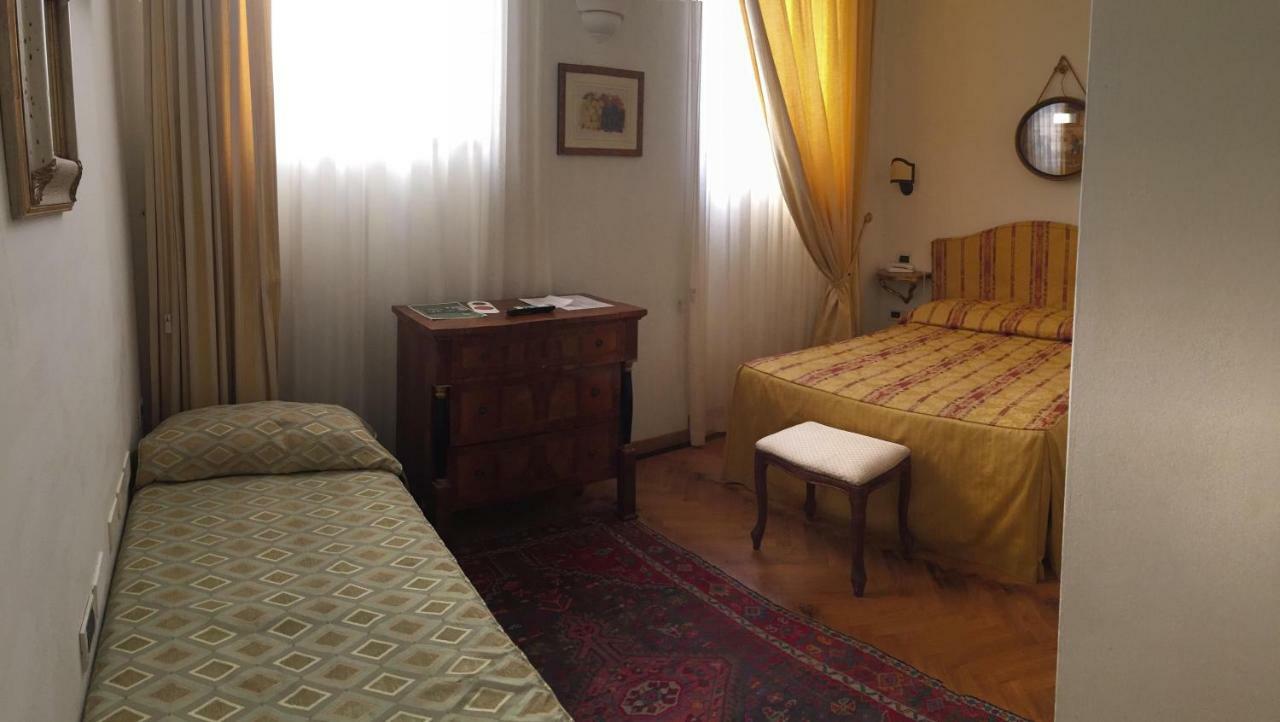 Chambre Double ou Lits Jumeaux Économique