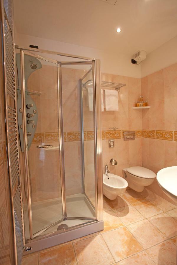 Chambre Double ou Lits Jumeaux - Vue sur Ville