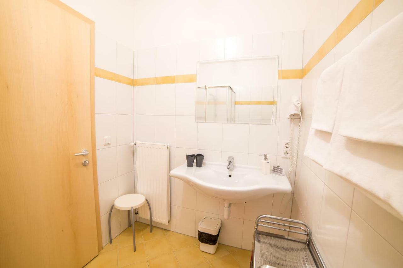 Junior Suite,790953105:JPEG