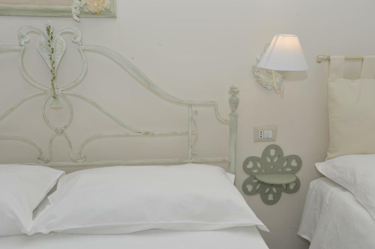 Double Room,805261386:JPEG