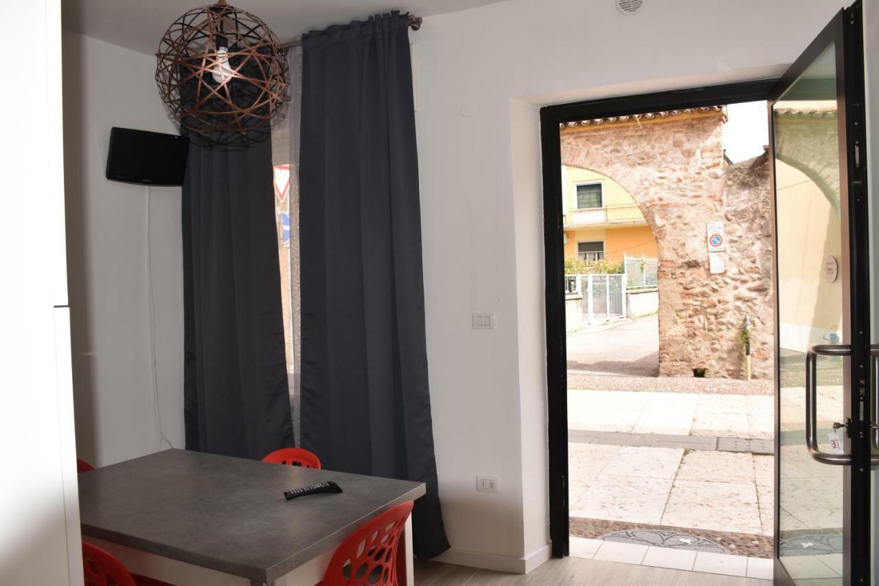 Appartamento con 1 Camera da Letto e con Giardino