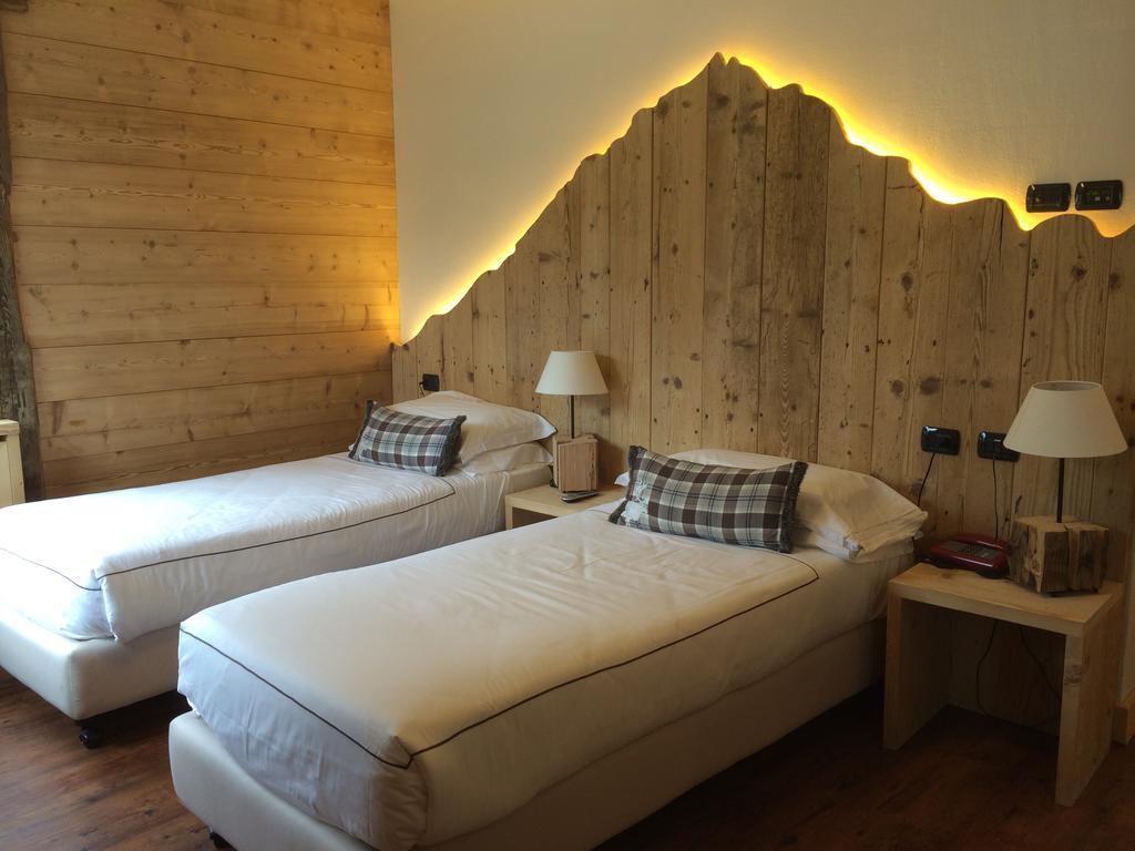 Superior Double or Twin Room with Mountain View