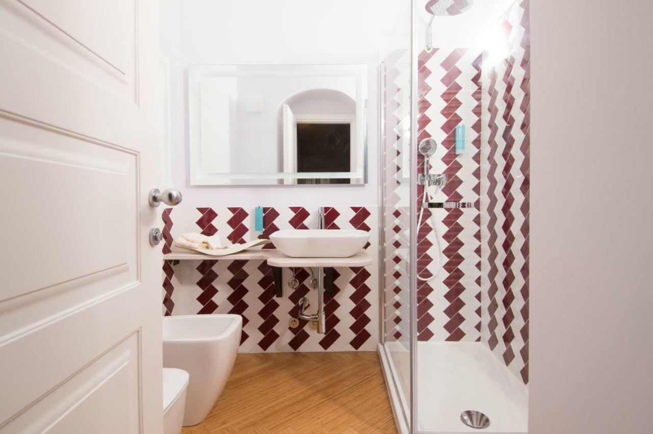 Large Double Room,798468204:JPEG