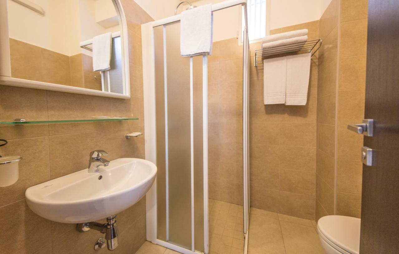 Comfort Triple Room with Sea View,805255941:JPEG