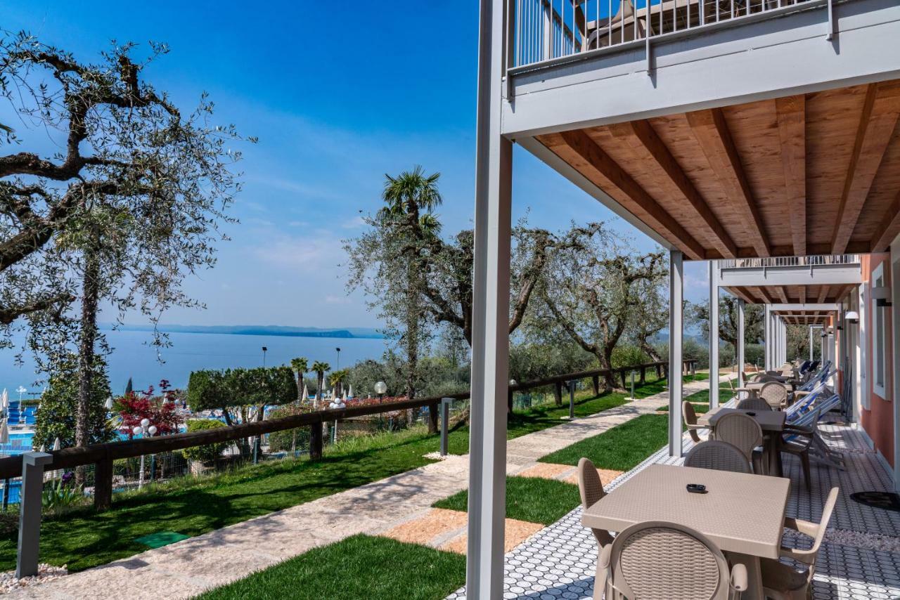 Appartamento Deluxe con 2 Camere da Letto e Balcone o Terrazza con Vista Lago