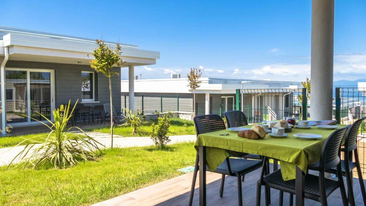 Deluxe Bungalow