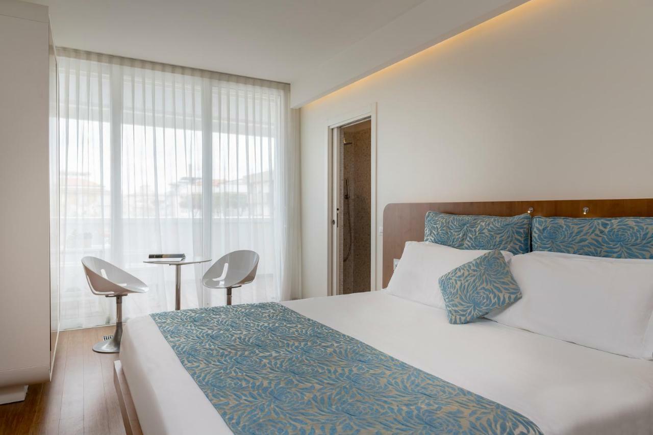Chambre Double - Vue Partielle sur Mer.