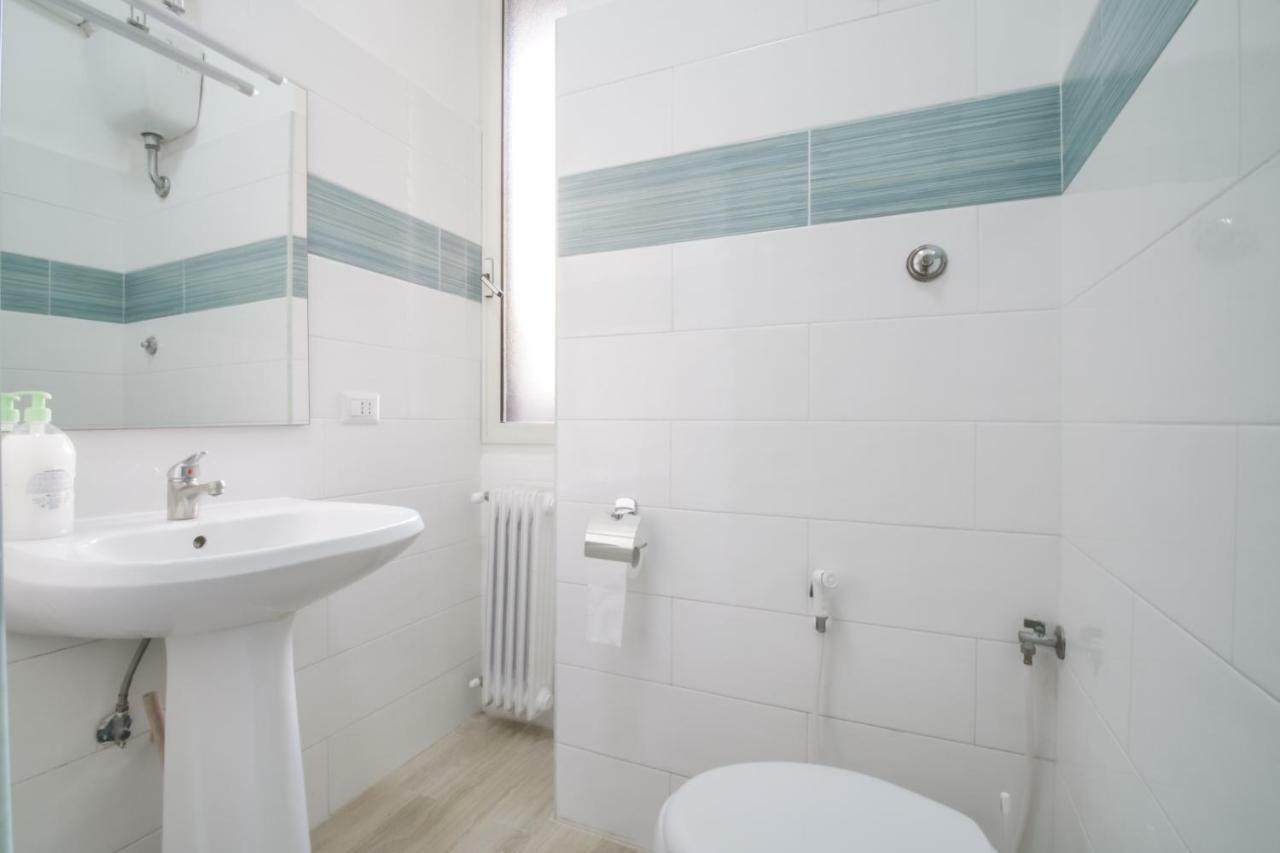 Single Room with Shared Bathroom,807338073:JPEG