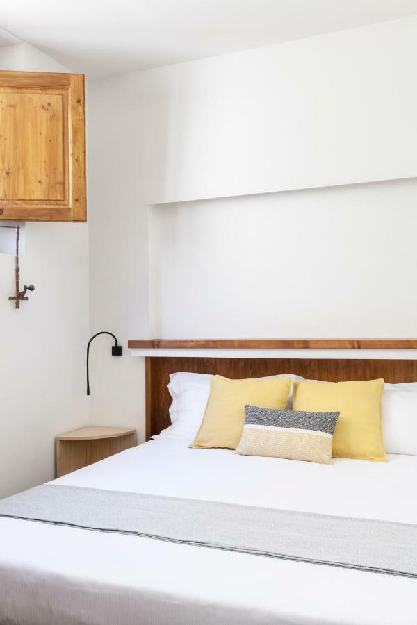 Double Room,811965735:JPEG