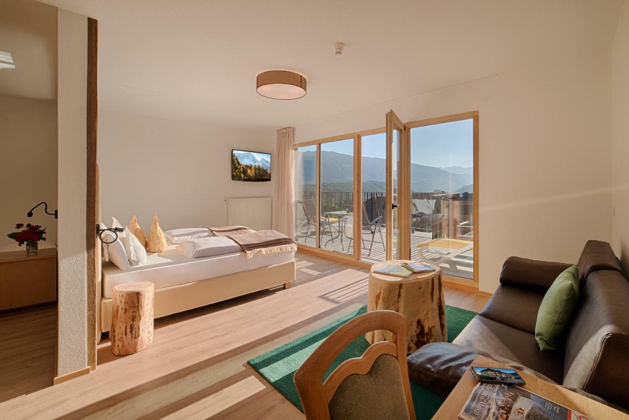 Deluxe Family Suite