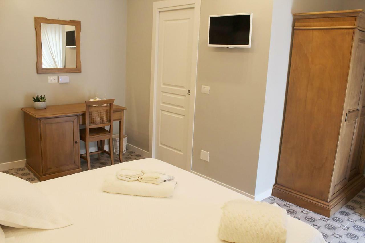 Deluxe Dreibettzimmer mit Meerblick