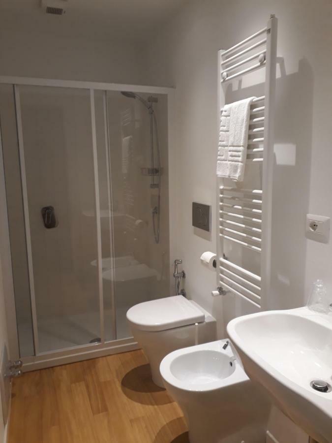 Double Room with Balcony,813903797:JPEG