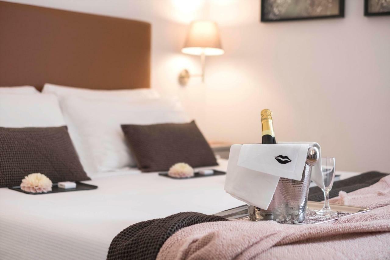 Quarto Superior com Cama de Casal ou 2 de Solteiro