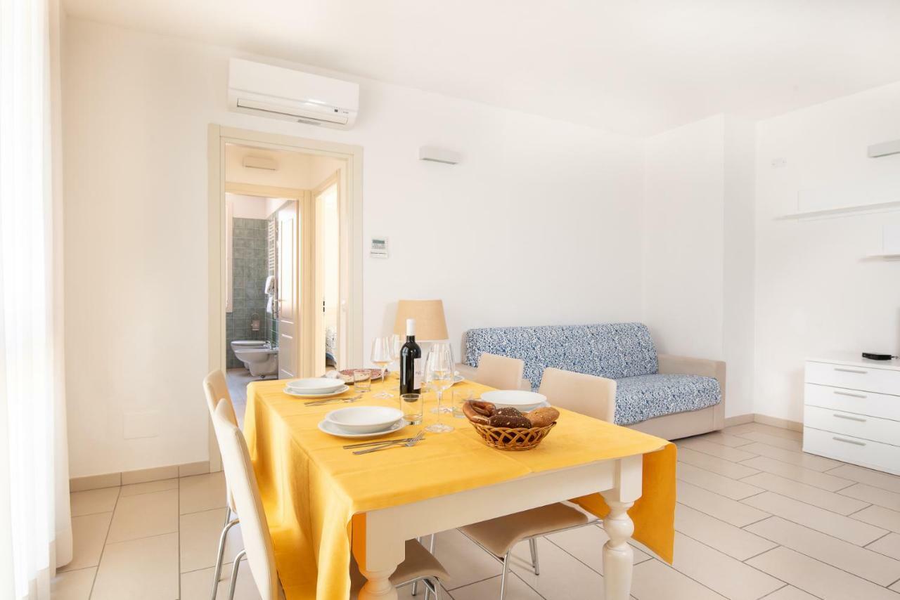One-Bedroom Apartment Sea View