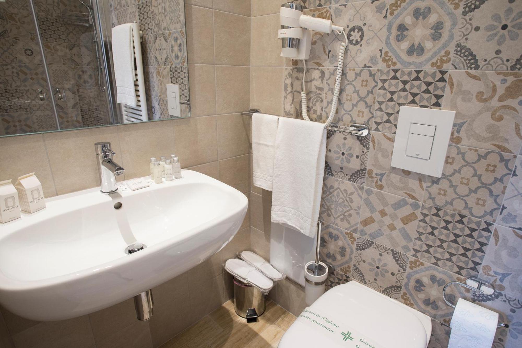 Deluxe Double Room Extra Bed