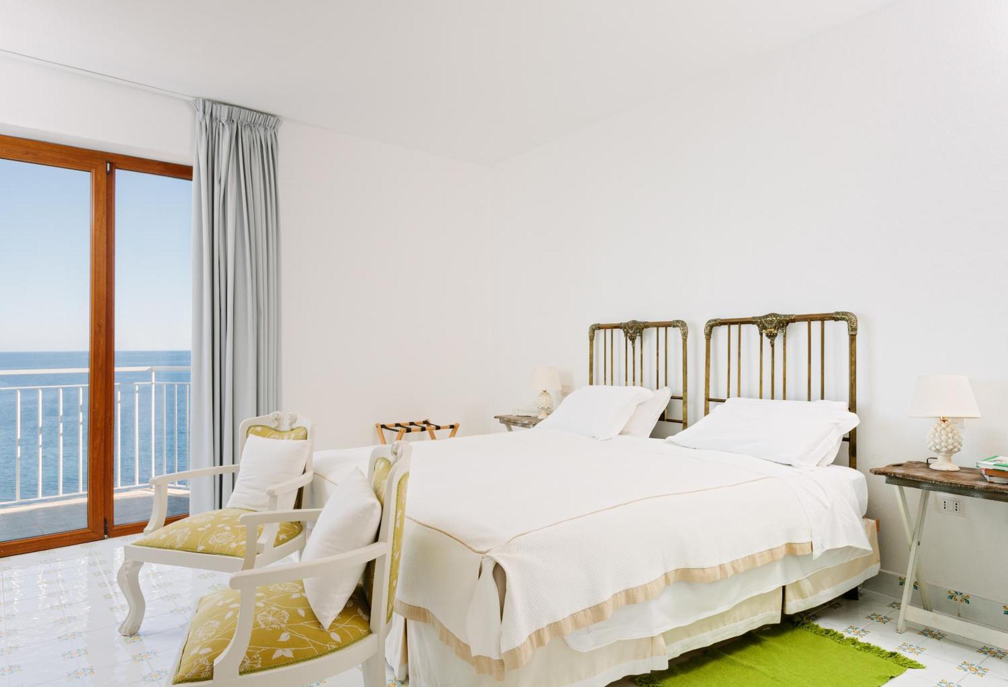 Double Room with Balcony and Sea View
