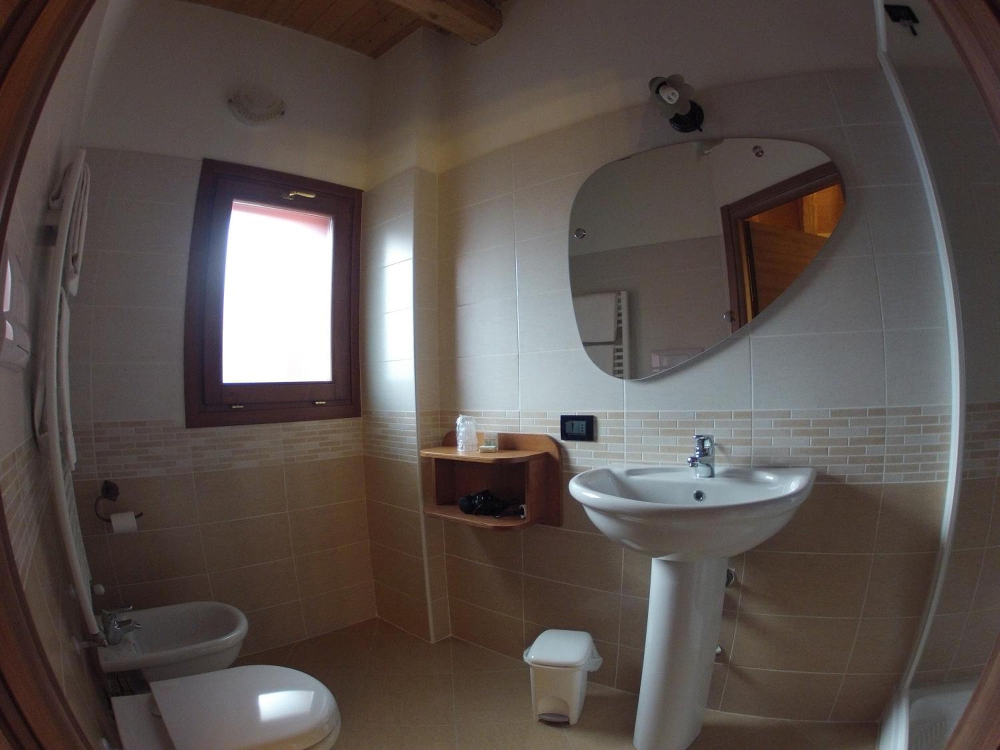 Habitación Doble con baño privado