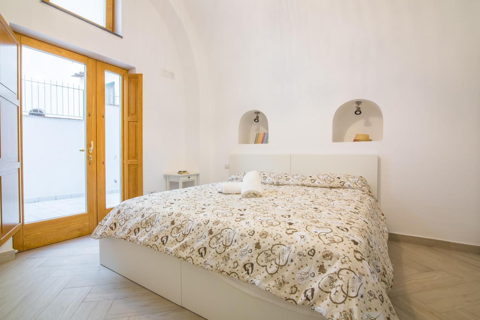 Standard Double Room,823332083:JPEG