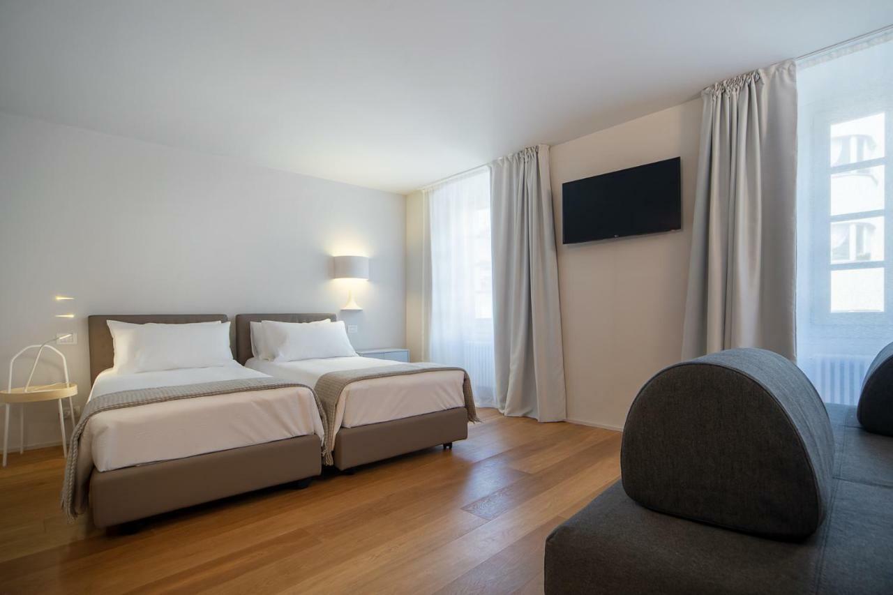 Double or Twin Room with City View,827032658:JPEG