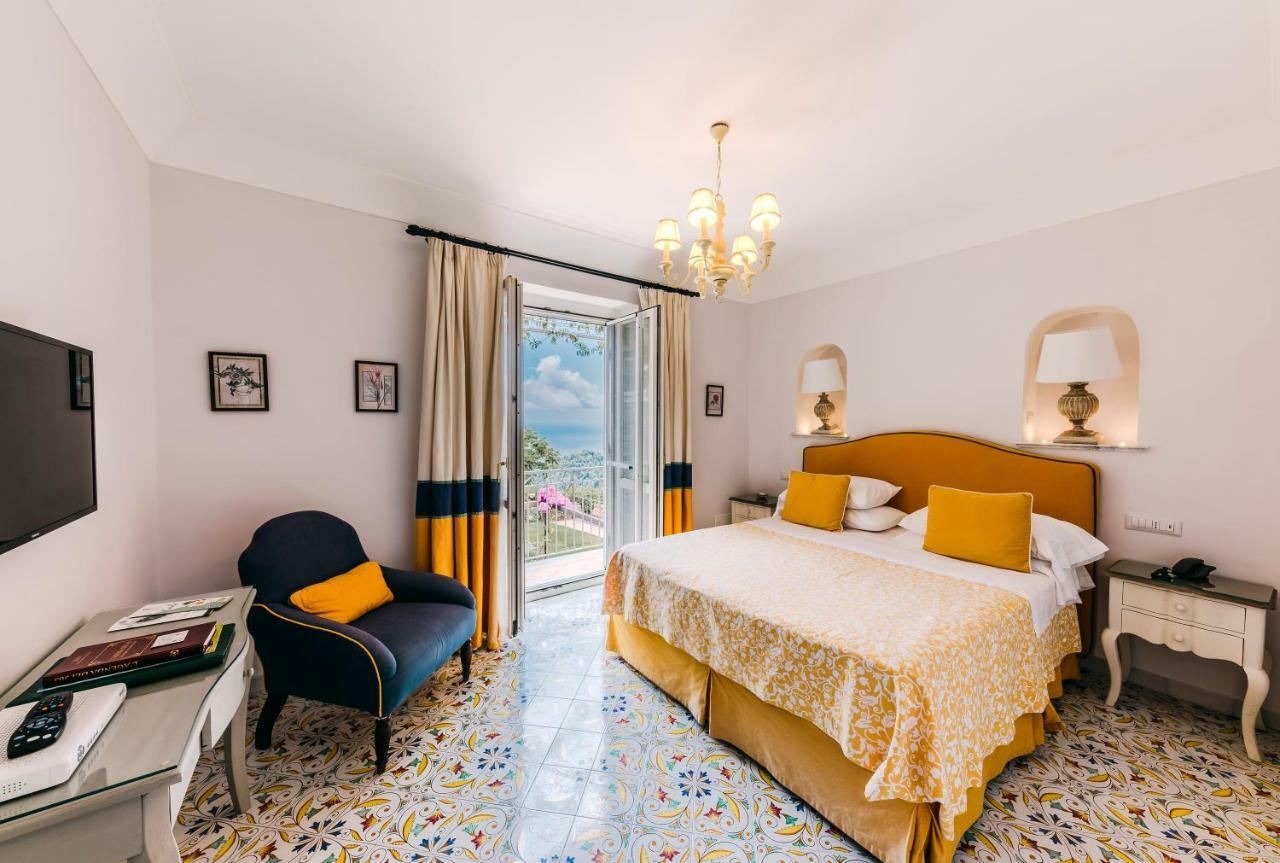 Comfort Double or Twin Room with Partial Sea View