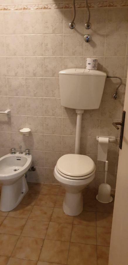 Single Room Bathroom,835707245:JPEG